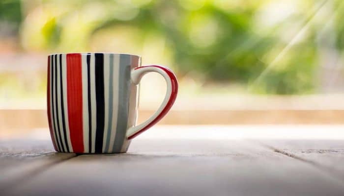 Ученые рассказали, чем запивать тяжелую пищу, чтобы снизить отложение жира