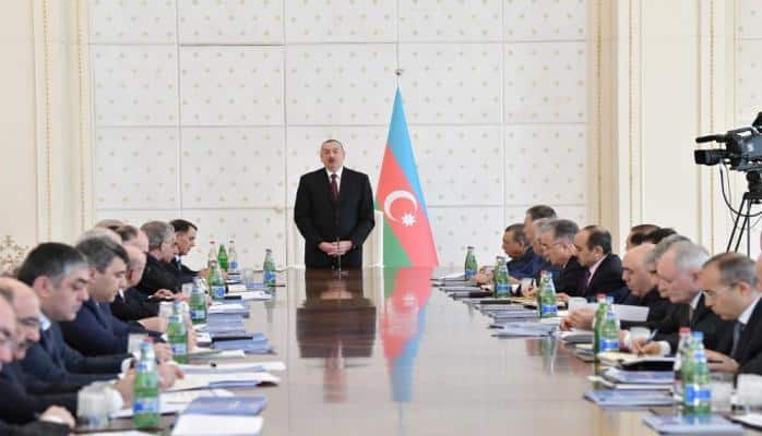 Президент Ильхам Алиев: Азербайджан работает над новой стратегией развития экономики
