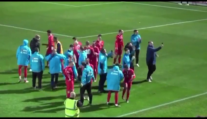 Futbol klubu alan milyonçu özünü baş məşqçisi elan etdi