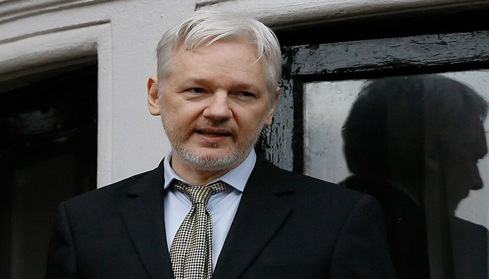 “WikiLeaks”in proqram təminatçısı da saxlanılıb