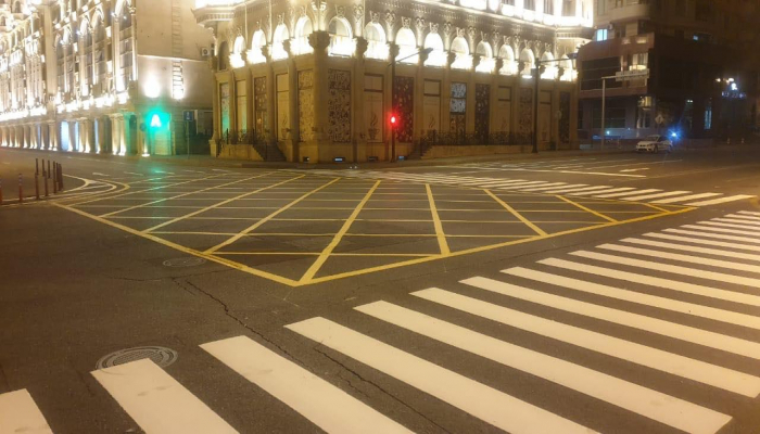 Сегодня вечером на центральных улицах Баку будет нанесена желтая «вафельная» сетка