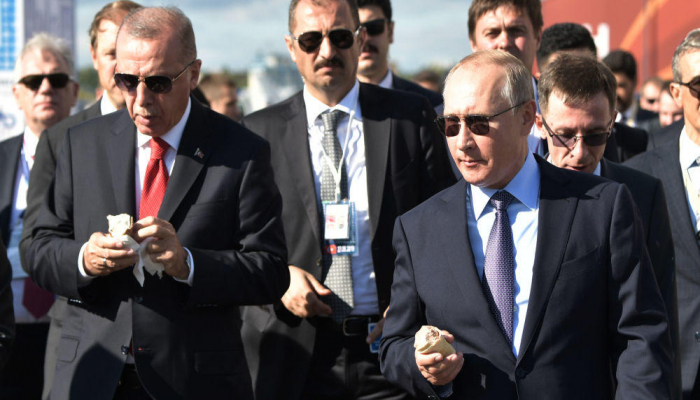 Putin Ərdoğana dondurma aldı