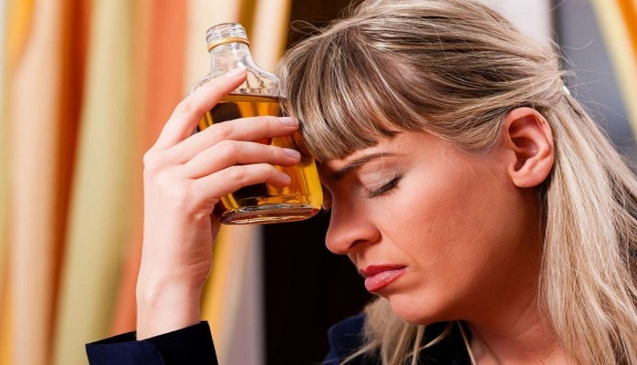 Spirtli içkinin qadınlar üçün ciddi təhlükəsi açıqlandı