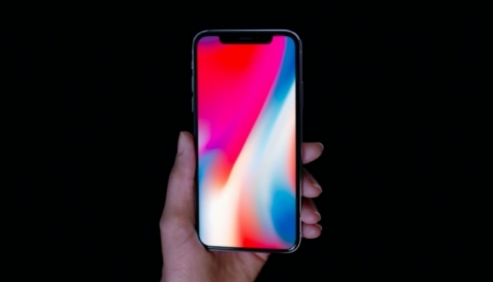 iPhone X – Apple şirkətinin ilk OLED displeyli smartfonu