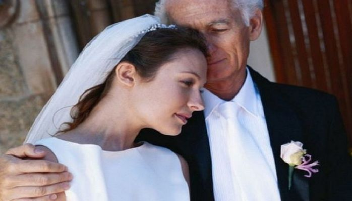 Ekspertlər nikaha daxil olan cütlüklərin yaş fərqini müzakirə edir