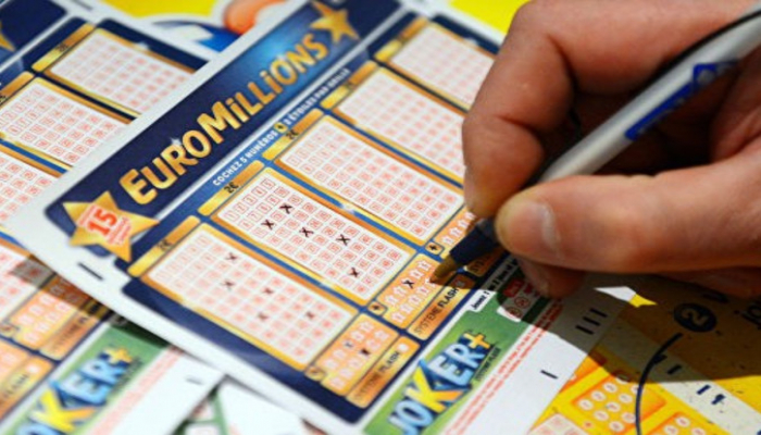 Britaniya sakini lotoreyada 156 milyon dollar udub