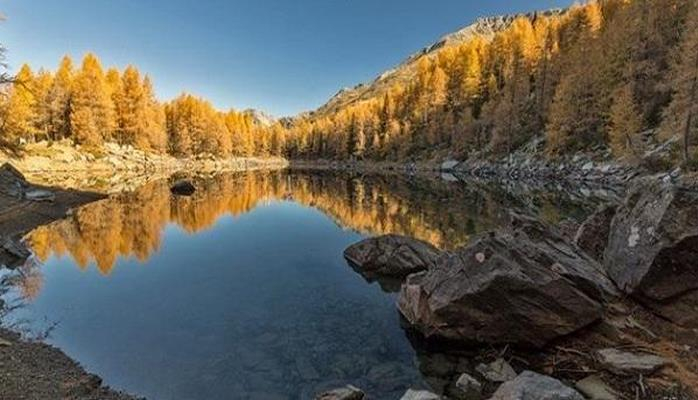 Bu qadın Baykalı "fəth etdi": 15 günə 700 km