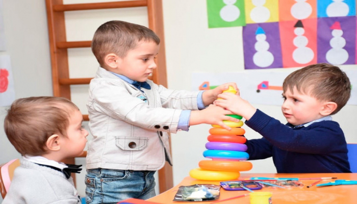 АПБА: В детсадах Азербайджана не соблюдаются условия хранения продуктов питания