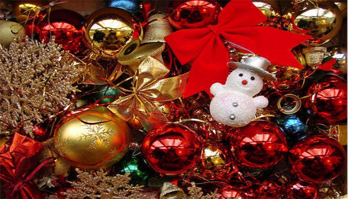 В Баку стали функционировать предновогодние ярмарки