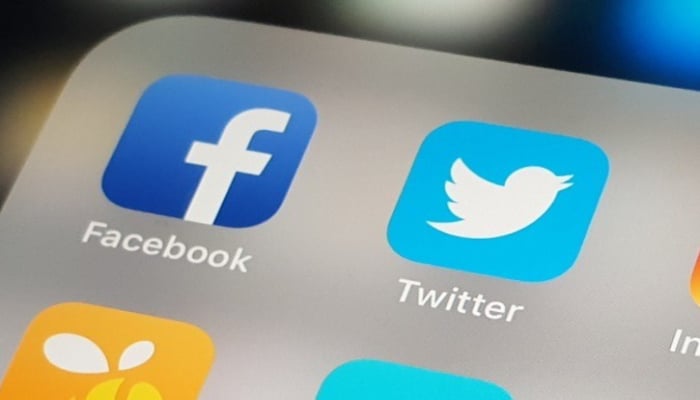 “Facebook” və “Twitter” Rusiya ilə əlaqəli 300-ə yaxın hesabı bağladı