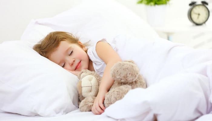 Как разбудить ребенка в феврале без вреда для здоровья