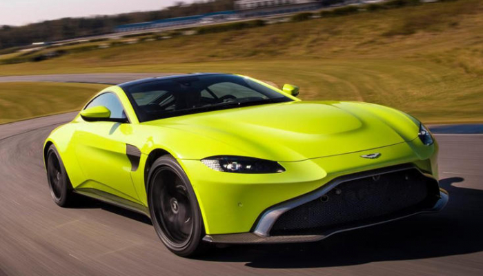 "Aston Martin” Ceyms Bonda yeni avtomobilini təqdim edib