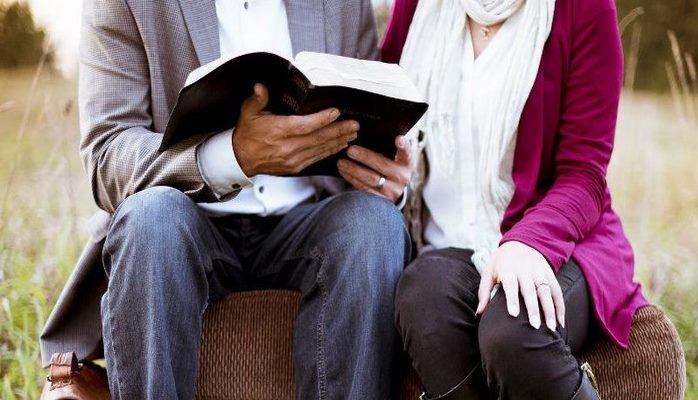 Bədii ədəbiyyat oxumaq beynimizi dəyişirmiş