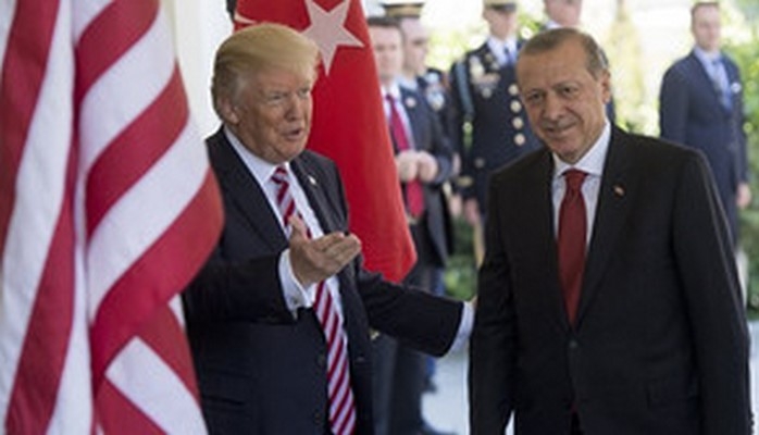 Эрдоган и Трамп провели встречу "на ногах" на полях Генассамблеи ООН
