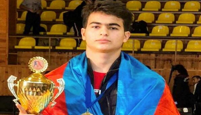 Бакинские школьники завоевали золото, обыграв армян
