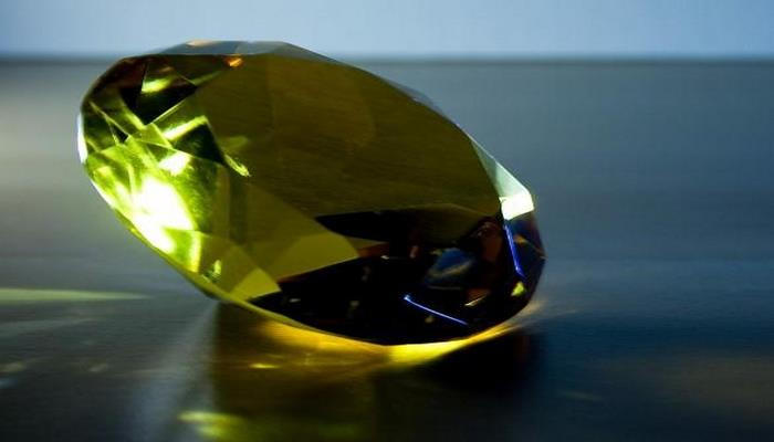 Учёные нашли внутри «сверхглубокого» прочного алмаза загадочный минерал