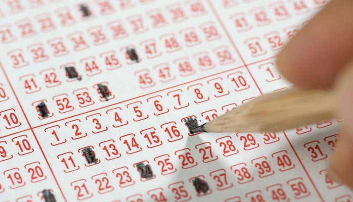 ABŞ-da Viskonsin ştatının sakini lotereyada 768 milyon dollar udub