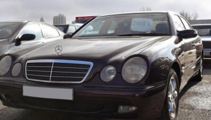 Maşın bazarında təcili satılan avtomobillərin qiymətləri