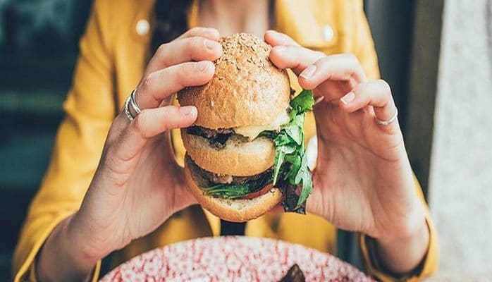 İnsan psixologiyasını pozan qidalar