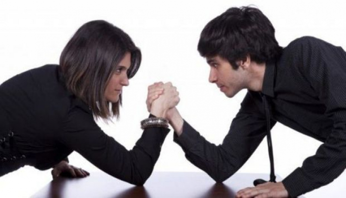 Nə üçün qadınlarla mübahisə etmək mənasızdır?