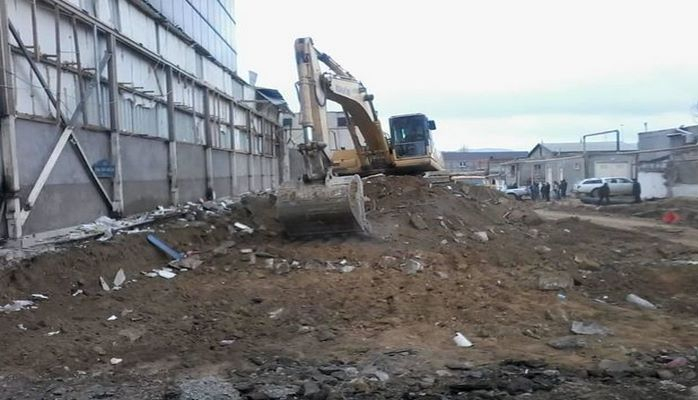 В Баку сносится знаменитый рынок