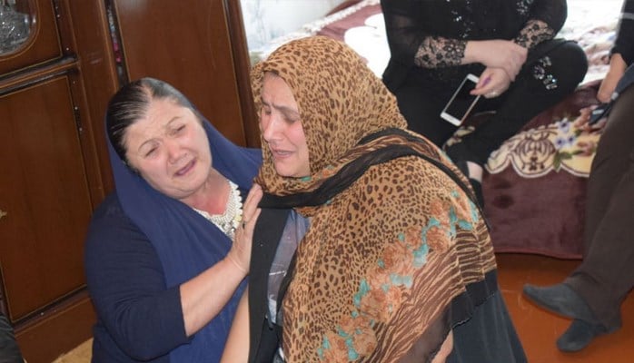 "Get əynini dəyiş, başına qara yaylıq bağla, artıq sən şəhid anasısan"