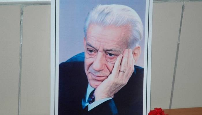 Bəxtiyar Vahabzadənin doğum günüdür