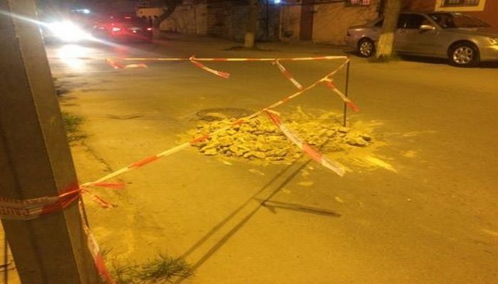 В Сумгайыте обвалился участок дороги