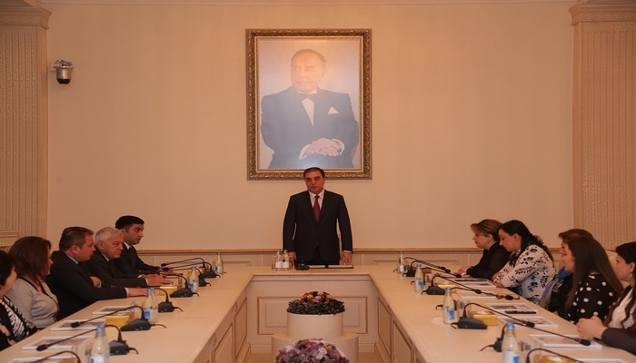 Gəncənin ictimai həyatında fərqlənən qadınlar mükafatlandırılıblar