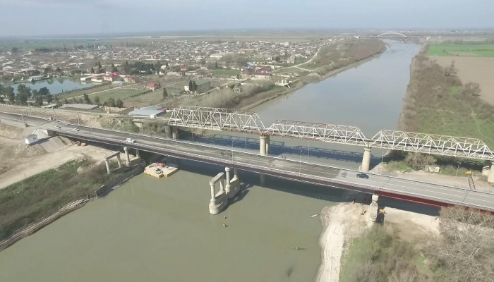 В Азербайджане ведется поиск утонувшего в реке жителя Сальяна