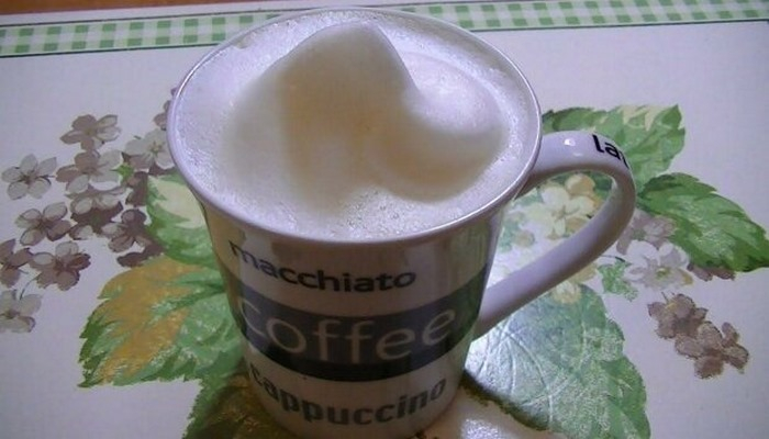 Вызывает ожирение: кому нужно отказаться от кофе. Многие не знали