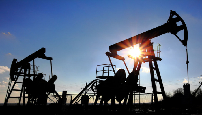 Qazaxıstan neft hasilatını artırdı