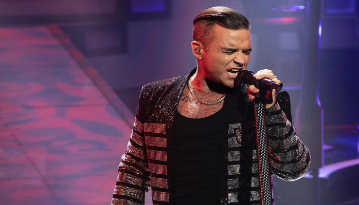 Bu dünya ulduzu 13 ildir mobil telefondan istifadə etmir