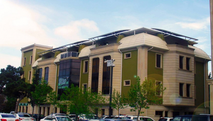 “Starlab” Tibb Mərkəzi karantin qaydalarını pozub