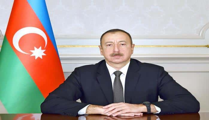 Президент ознакомился с ходом строительных работ на платной автодороге Баку-Губа-госграница с Россией