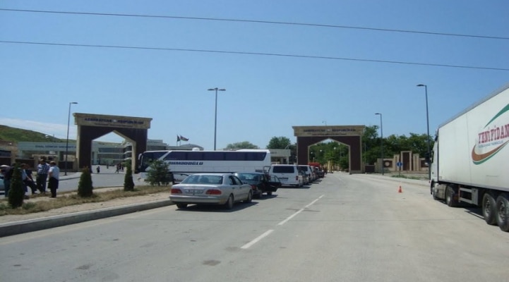 Азербайджан предлагает упростить двусторонние перевозки