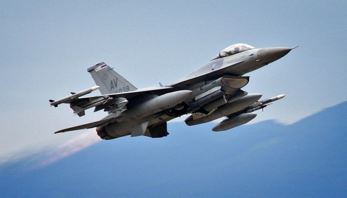 ABŞ-dan Ukraynaya: F-16 hücum üçün deyil!
