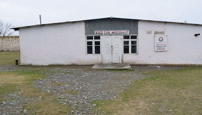 Üç kəndə xidmət edən məktəb baxımsız qalıb