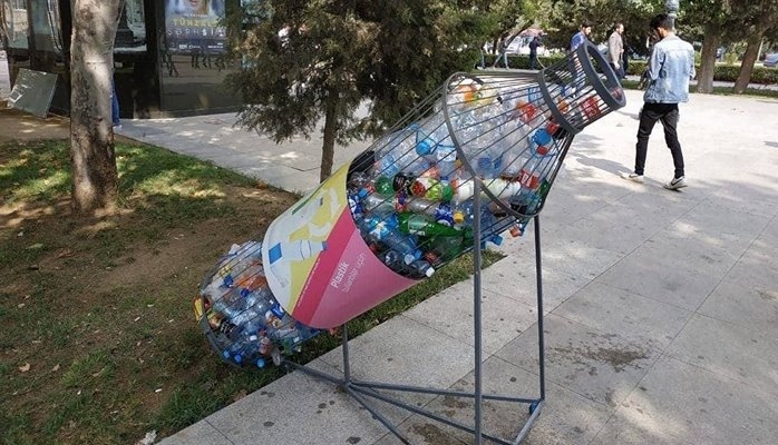 Деньги из мусора: как Азербайджан должен решать "пластиковую" проблему