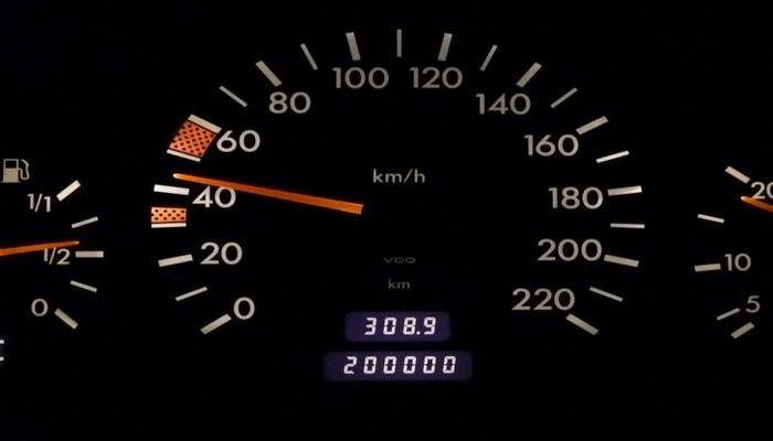 Эксперты рассказали, через сколько километров автомобиль становится «с пробегом»