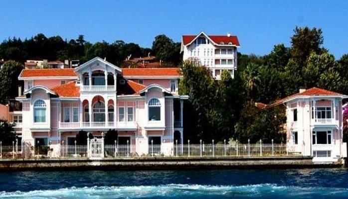Azərbaycanlı zənginlər Bosfor sahillərində tarixi villalar alır