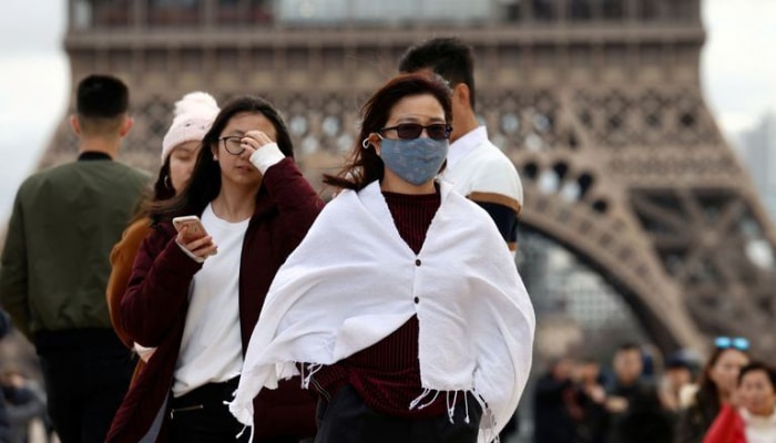 Во Франции за сутки умерли свыше 400 заразившихся коронавирусом