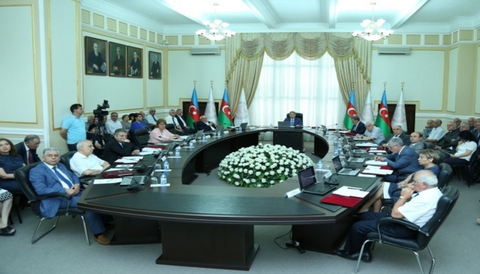 “Azərbaycanda arxeoloji tədqiqatlar: nailiyyətlər və perspektivlər” adlı məruzə dinlənilib