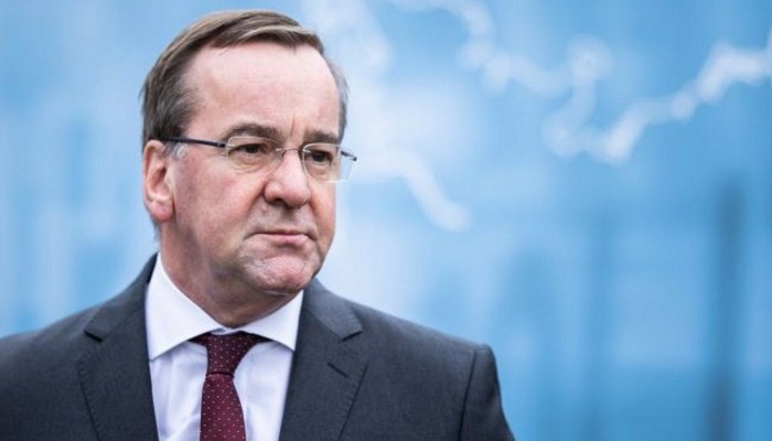 Almaniya müdafiə naziri: “Rusiya ilə NATO arasında müharibə başlaya bilər”