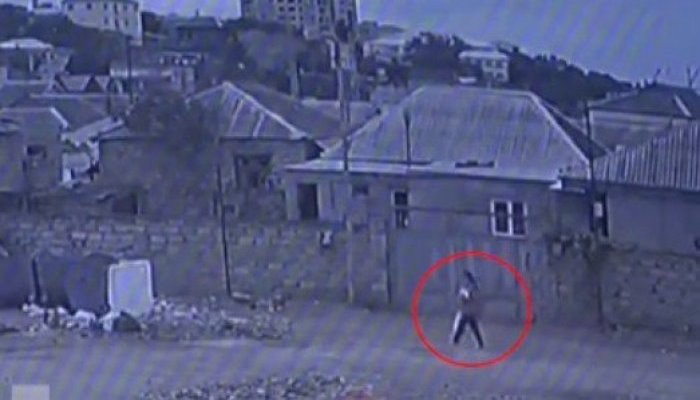 Ana 15 günlük körpəsini zibilliyə belə atıb