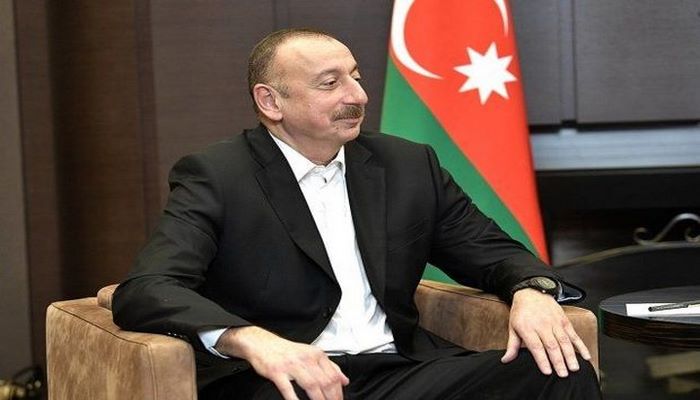 “Arqumentı i faktı”: “Azərbaycan xalqı öz prezidentini seçdi”