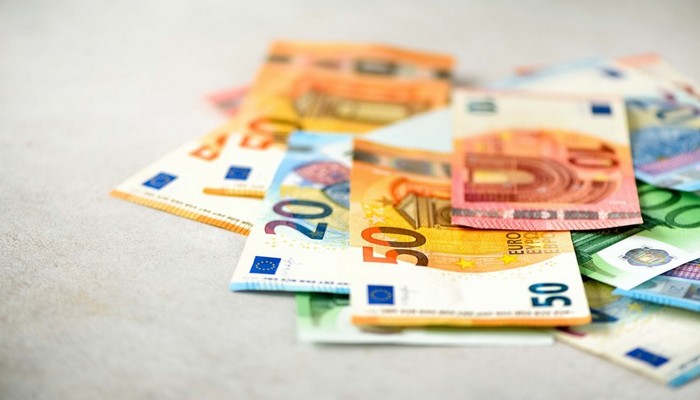 Azərbaycan Mərkəzi Bankının valyuta məzənnələri (12.06.2025)