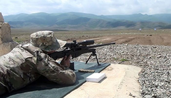 Azərbaycan Ordusunda snayperlərin peşəkarlığı artırılır