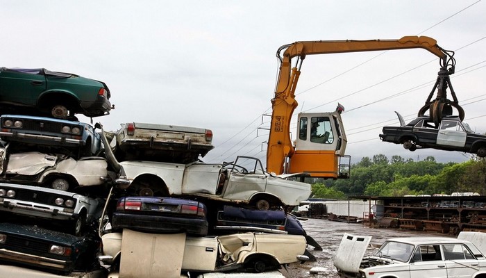 Azərbaycanda avtomobillərin utilizasiyaya qəbulu növbəlilik qaydasında və ödənişsiz olacaq