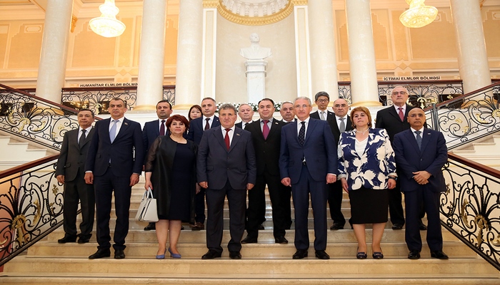 “Azərbaycanda bioloji müxtəlifliyin qorunması” mövzusunda konfrans və Azərbaycan Respublikası “Qırmızı kitab”ının III nəşrinin təqdimatı keçirilib